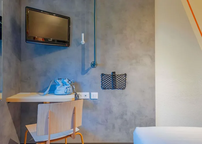 Ibis Budget Lyon Est Quentin Fallavier 호텔 2*